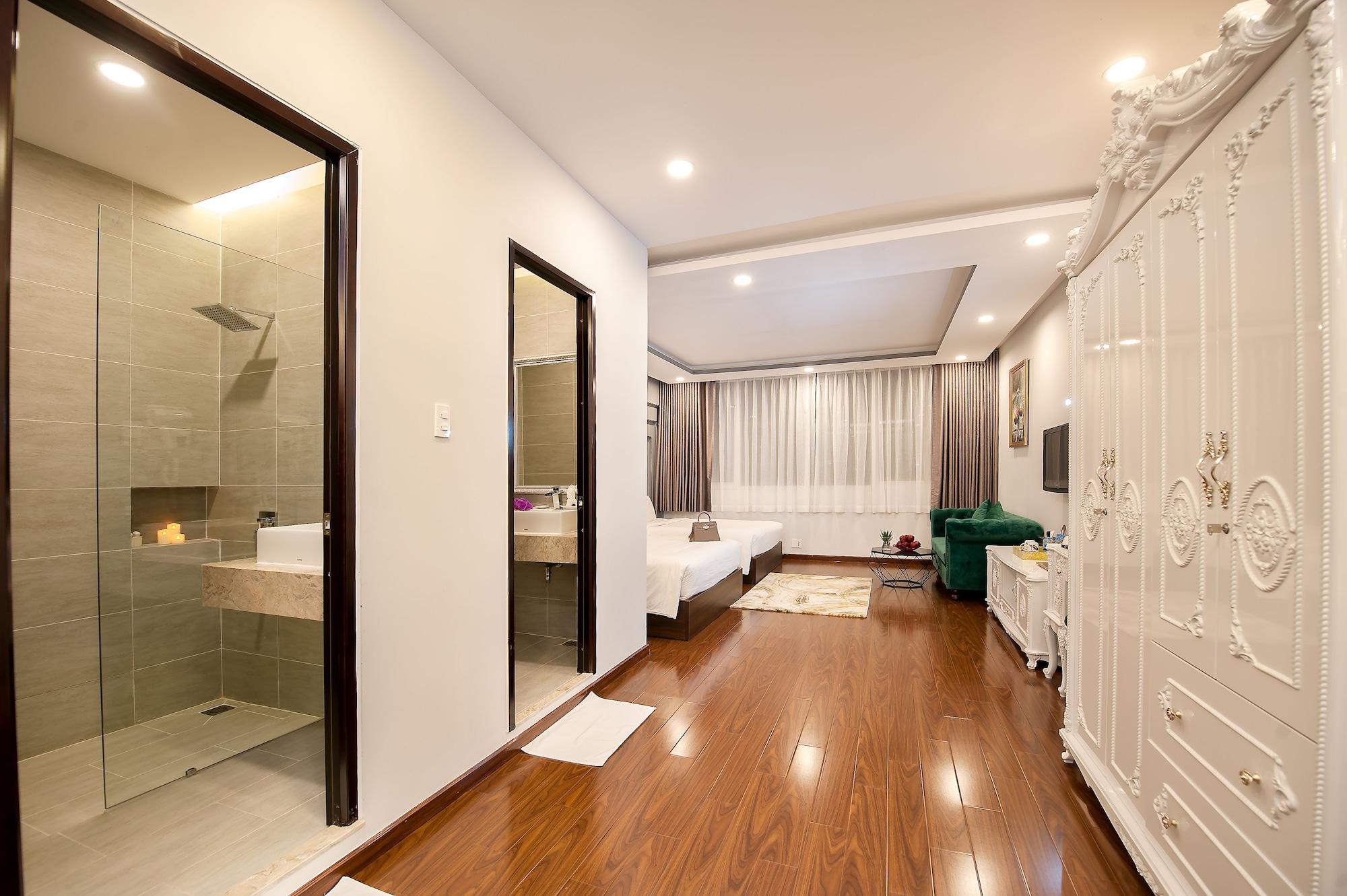 Khách sạn Adora Hồ Chí Minh