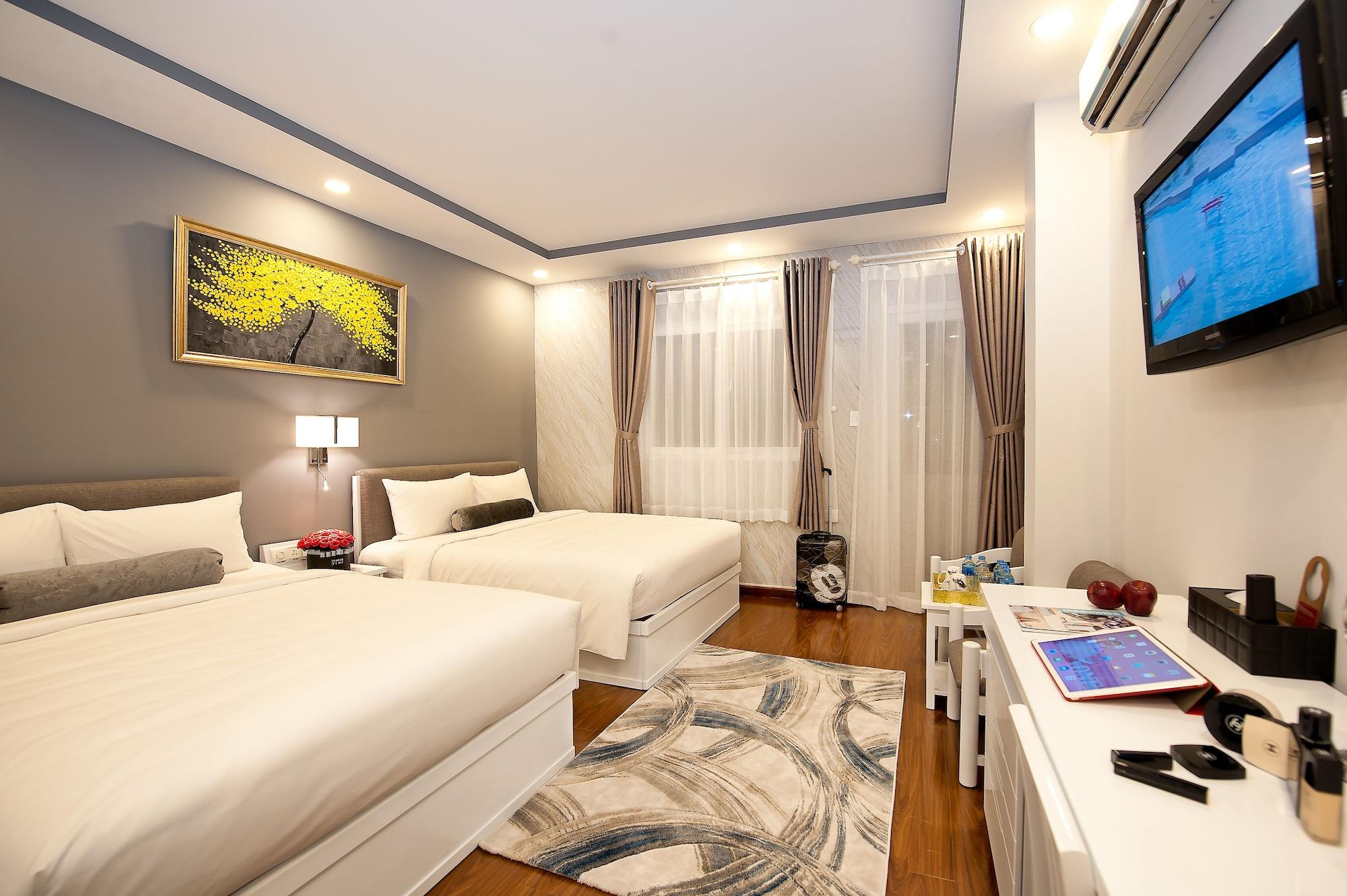 Adora Hồ Chí Minh Khách sạn 4*